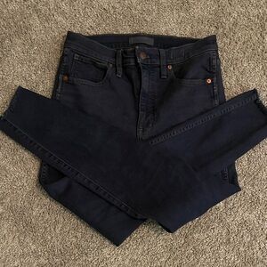 Madewell- Dark Blue Denim Jeans straight fit size 28 waist in great condition!